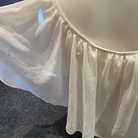 Off the shoulder blouse - Picture 9 of 10